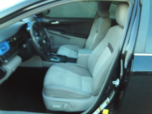 Used 2012 Toyota Camry LE image 20