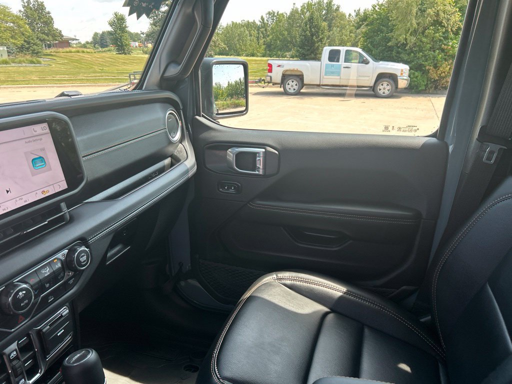 Used 2026 Jeep Gladiator Sport AWD/4WD image 32