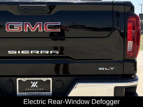 Used 2024 GMC Sierra 1500 SLT AWD/4WD image 9