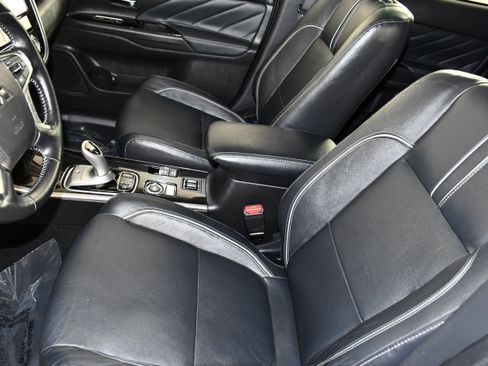 Used 2018 Mitsubishi Outlander GT AWD/4WD image 37