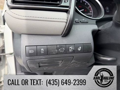 Used 2021 Toyota Camry XLE AWD/4WD image 16