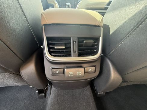Used 2022 Subaru Outback Limited AWD/4WD image 24