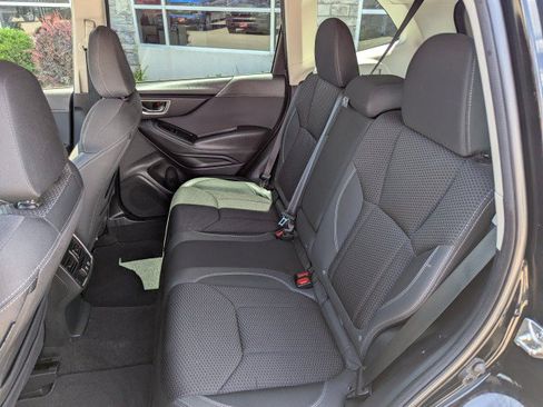 Used 2023 Subaru Forester Premium AWD/4WD image 27