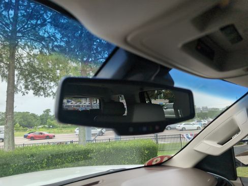 Used 2019 Chevrolet Tahoe LT AWD/4WD image 27