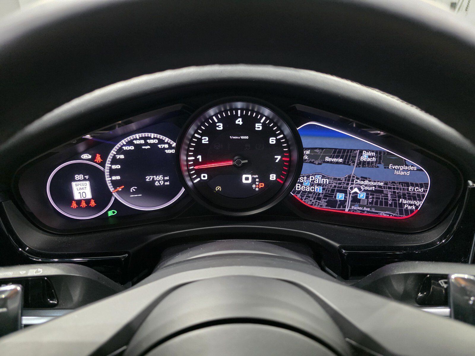 Used 2023 Porsche Panamera RWD image 15