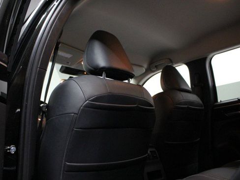 Used 2022 Mitsubishi Outlander SE image 26