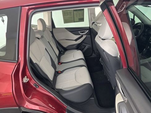 Used 2022 Subaru Forester Premium image 11