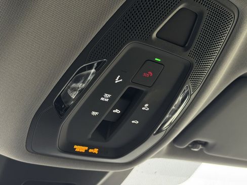 New 2025 Audi Q5 2.0T Premium Plus image 38