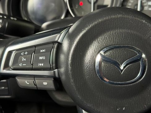 Used 2016 MAZDA MX-5 Miata Club RWD image 23