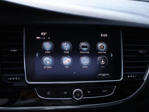 Used 2018 Buick Encore Essence image 38