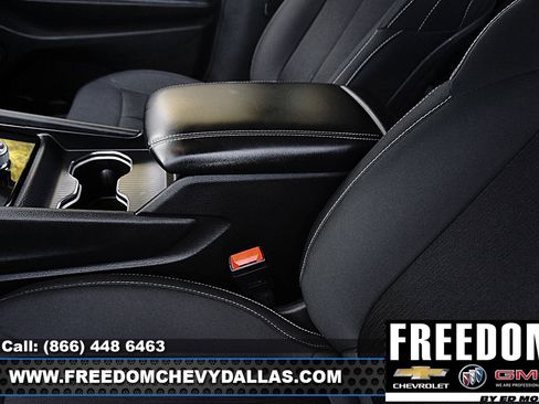 Used 2024 Jeep Grand Cherokee Laredo image 29