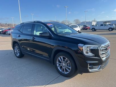 Used 2024 GMC Terrain SLT