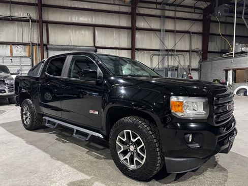 Used 2018 GMC Canyon All Terrain w/ All Terrain X Package image 2