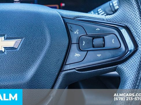 Used 2025 Chevrolet Trax LT FWD image 29