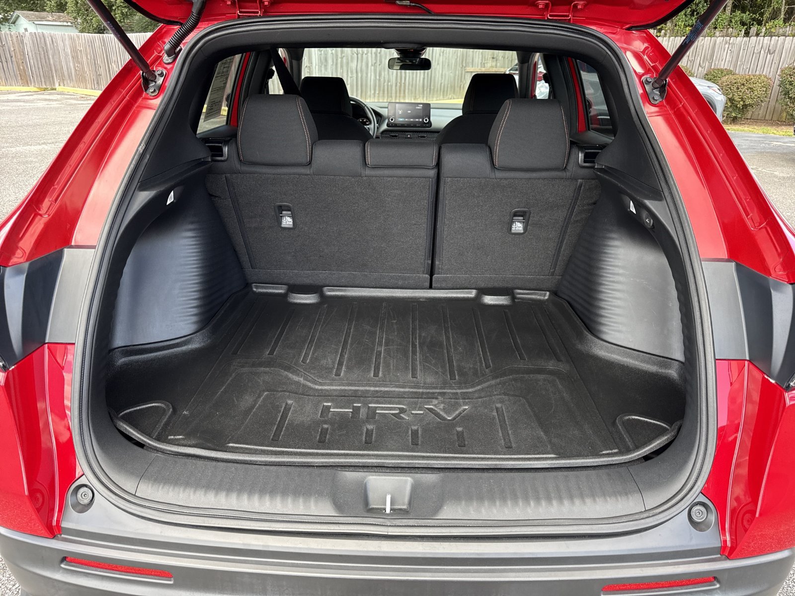 Used 2025 Honda HR-V Sport image 29