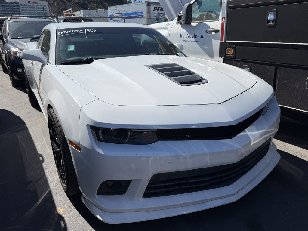 Used 2015 Chevrolet Camaro SS w/ RS Package RWD image 3