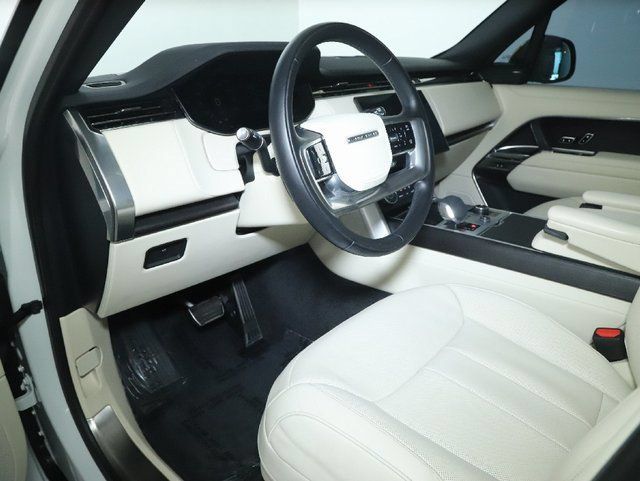 Certified 2023 Land Rover Range Rover SE AWD/4WD image 16