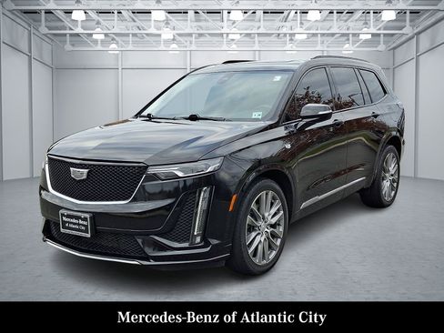 Used 2021 Cadillac XT6 Sport image 3