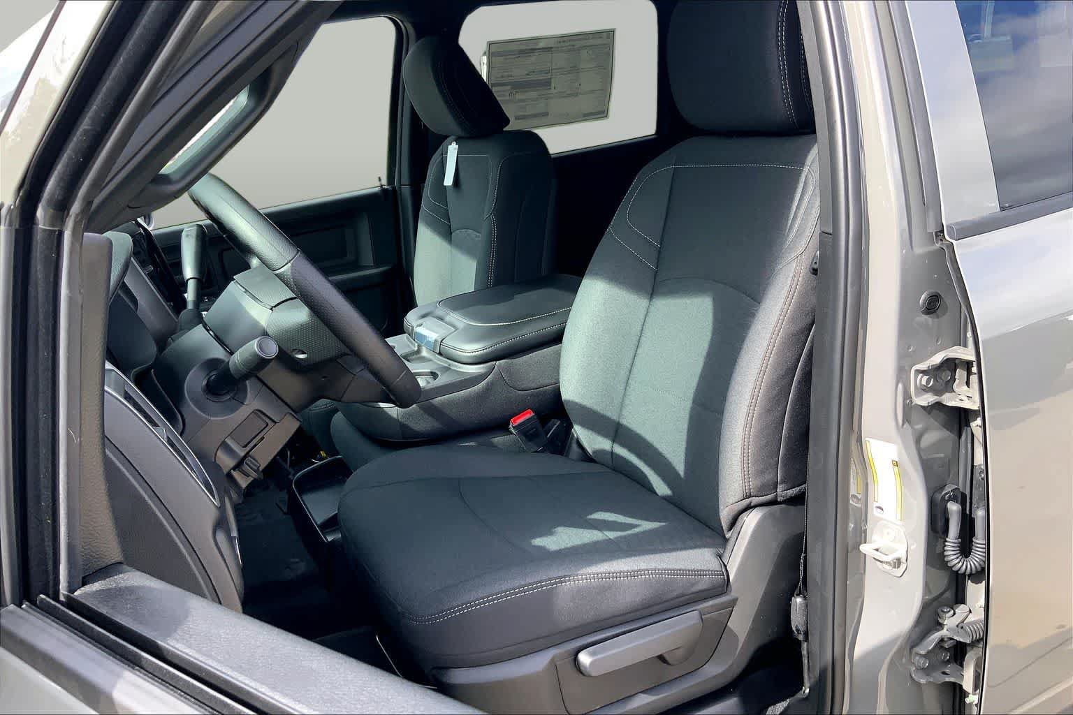 New 2026 RAM 2500 Warlock AWD/4WD image 9