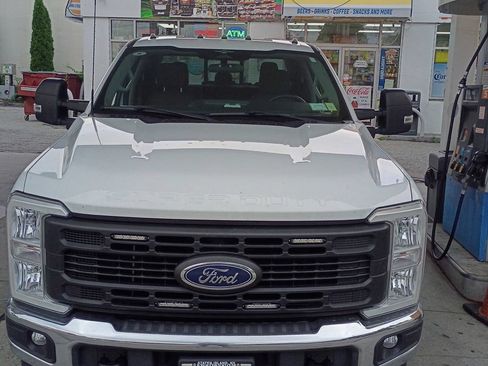 Used 2023 Ford F250 XL w/ XL Chrome Package RWD image 1