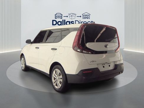 Used 2020 Kia Soul LX image 7