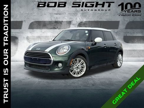 Used 2017 MINI Cooper 4-Door Hardtop image 1