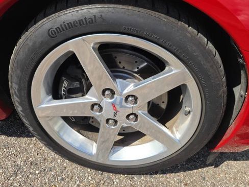 Used 2006 Chevrolet Corvette Convertible w/ Preferred Equipment Group RWD image 25