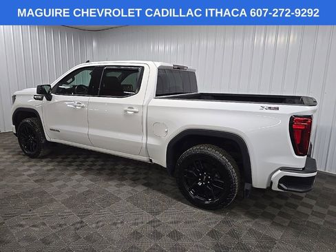 Used 2022 GMC Sierra 1500 Elevation w/ X31 Off-Road Package AWD/4WD image 4