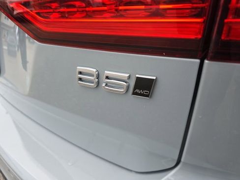Certified 2025 Volvo V60 B5 Cross Country Plus image 15