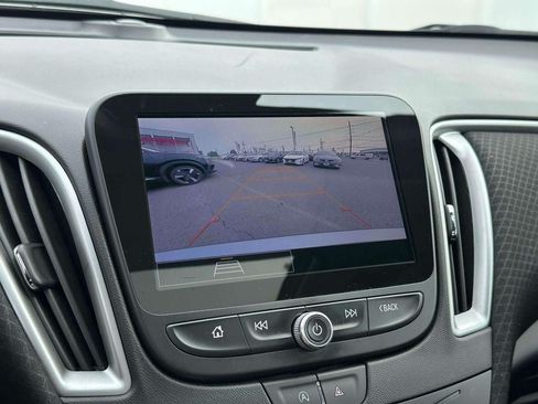 Used 2024 Chevrolet Malibu LT FWD image 30