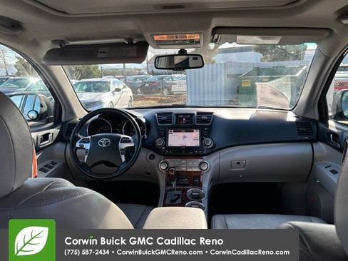 Used 2012 Toyota Highlander Limited image 23