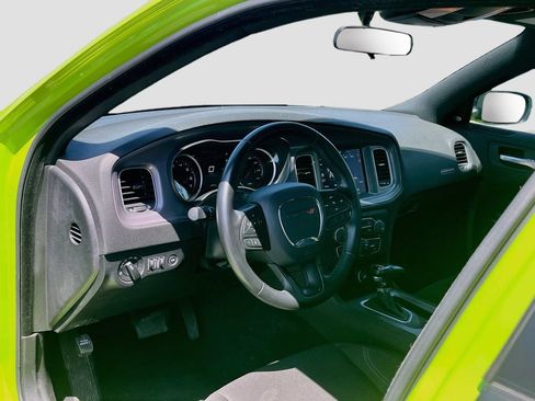 Used 2023 Dodge Charger SXT RWD image 9