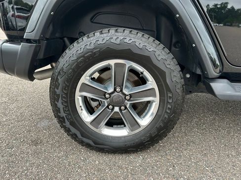 Used 2022 Jeep Wrangler Unlimited Sahara image 60