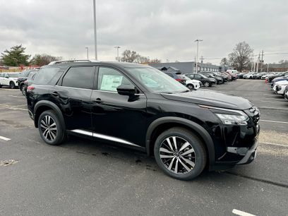 New 2025 Nissan Pathfinder Platinum