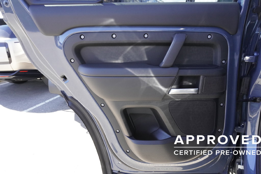 Used 2026 Land Rover Defender 110 S AWD/4WD image 28