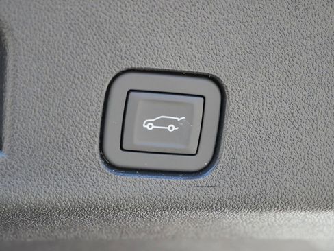 New 2026 GMC Acadia AT4 w/ Luxury Package AWD/4WD image 32