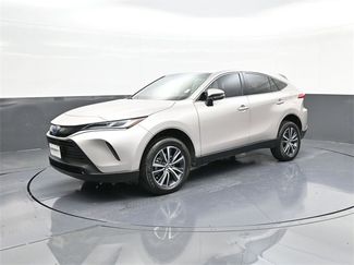 Used 2024 Toyota Venza LE video 1