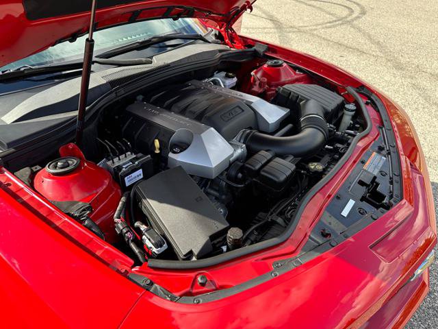 Used 2010 Chevrolet Camaro SS w/ White Stripe Package RWD image 40