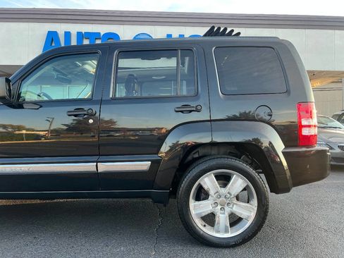 Used 2012 Jeep Liberty Limited Jet w/ Comfort/Convenience Group image 36
