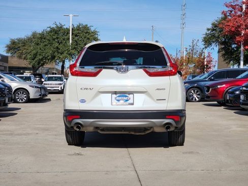 Used 2018 Honda CR-V Touring image 7