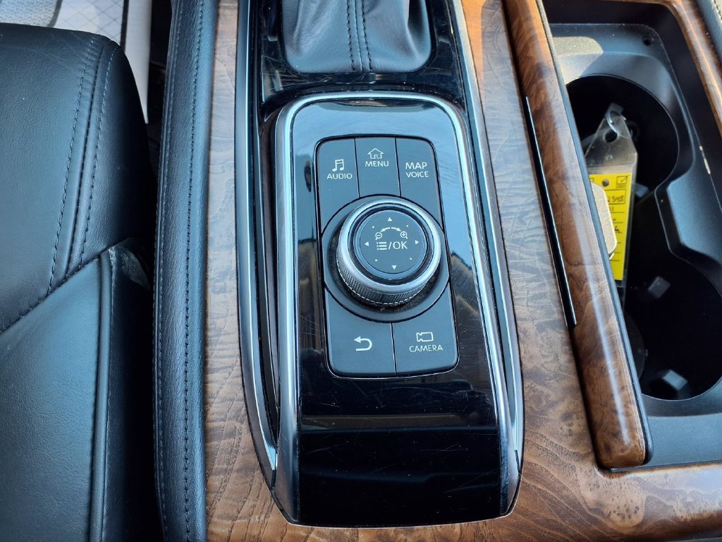 Used 2021 Nissan Armada SL w/ Captain's Chairs Package RWD image 14