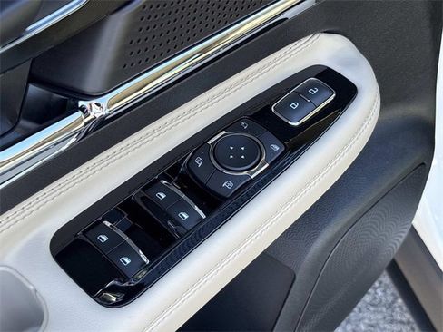 New 2026 Lincoln Corsair Reserve image 22