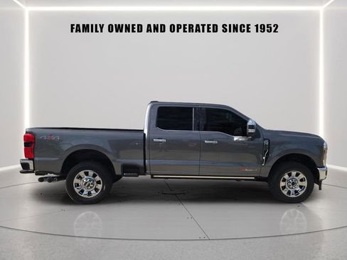 Used 2026 Ford F250 Lariat w/ Lariat Ultimate Package AWD/4WD image 2