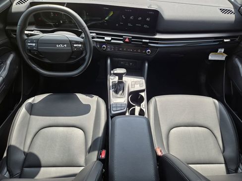 New 2026 Kia Sportage EX image 18
