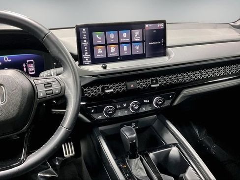 Used 2024 Honda Accord Sport image 11