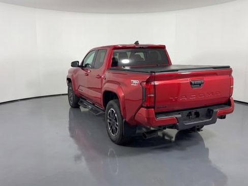 Used 2025 Toyota Tacoma TRD Sport w/ TRD Sport Upgrade Package AWD/4WD image 3