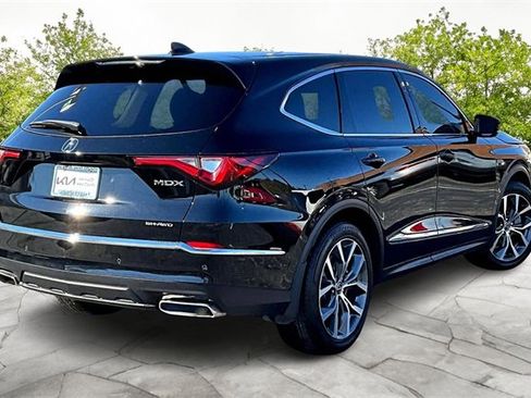 Used 2024 Acura MDX SH-AWD w/ Technology Package image 2