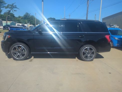 Used 2019 Ford Expedition Limited w/ Equipment Group 303A AWD/4WD image 5