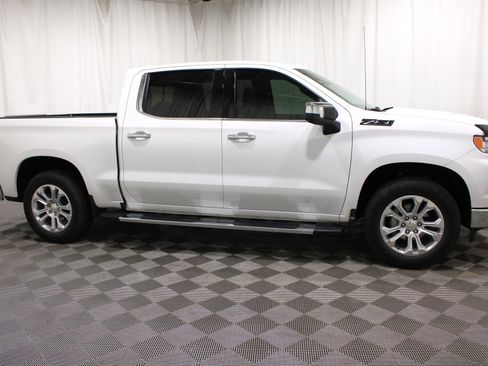 Used 2024 Chevrolet Silverado 1500 LTZ w/ LTZ Premium Package AWD/4WD image 29