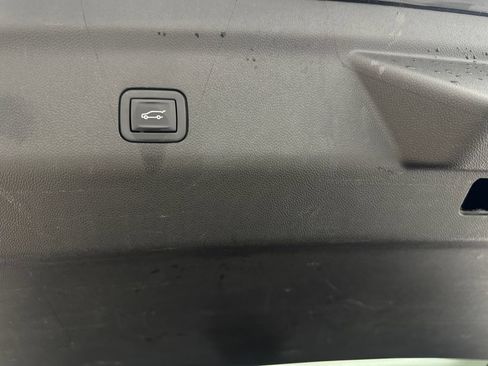 Used 2023 Cadillac Escalade Sport AWD/4WD image 90